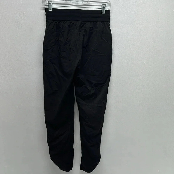 Lululemon Beyond the Studio Crop Pants Cropped Pant Microstriped Black Size 4 - Picture 6 of 9